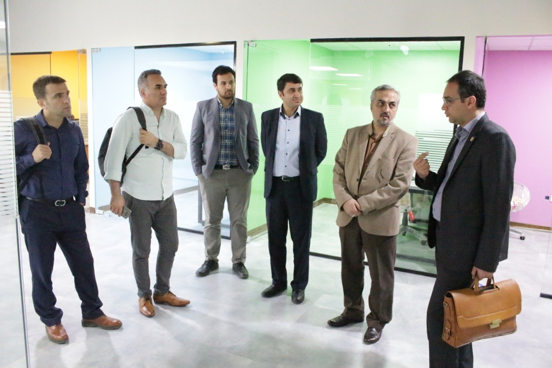بازدید رئیس و مدیران مراکز رشد پارک علم و فناوری گلستان از کارخانه نوآوری آزادی